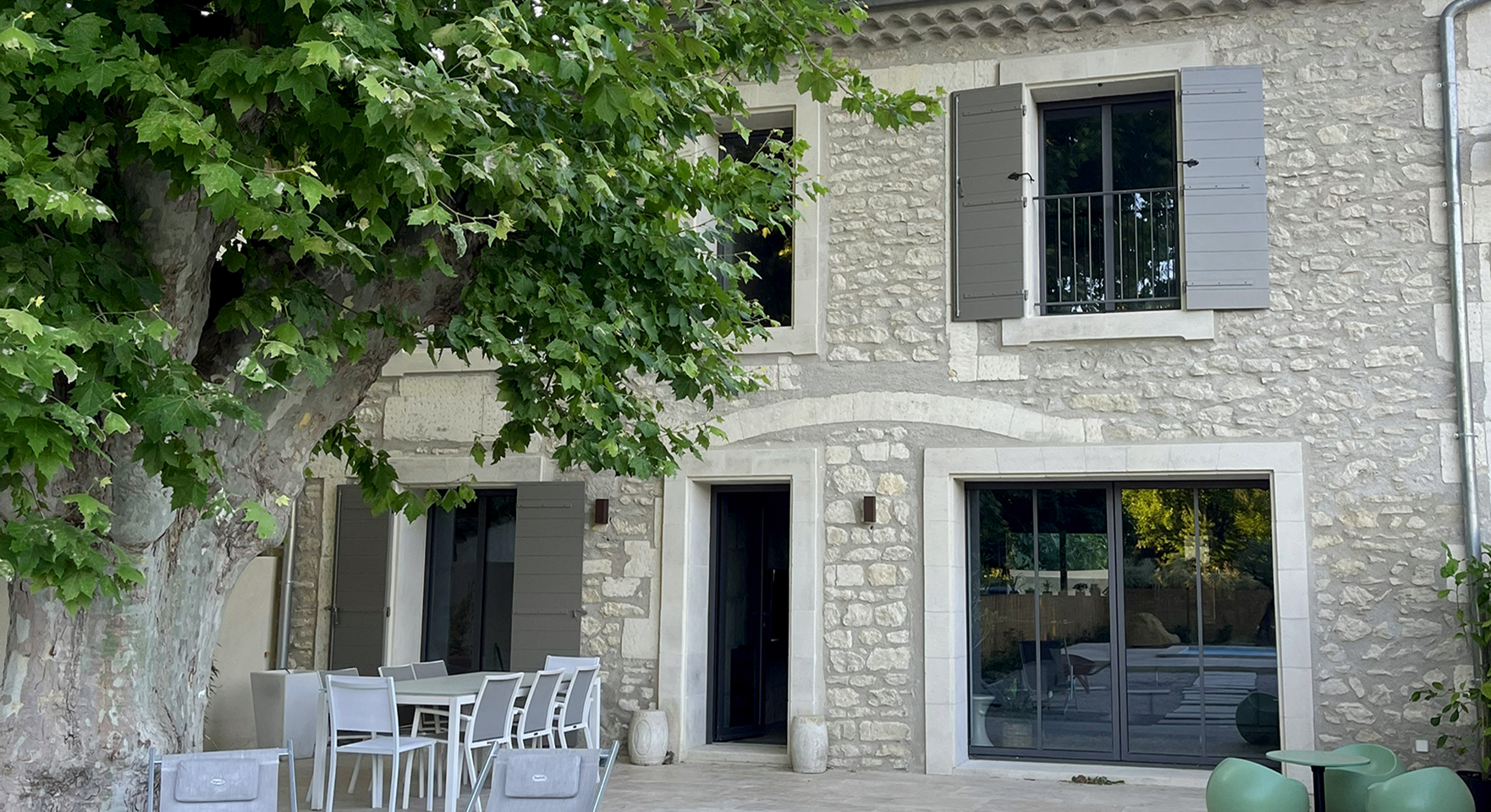 Rénovation d'un mas provençal